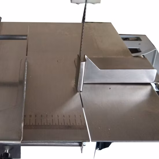 1,1 kW Standard-Fleischbandsägen, einstellbare Bügelsägeblattspannung für Fleischmärkte, Hirschverarbeitung und Verarbeitungsbetriebe, 200 kg/h